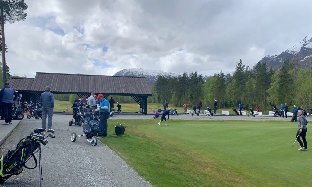 Fin lørdag på golfbanen🏌️‍♀️🌦